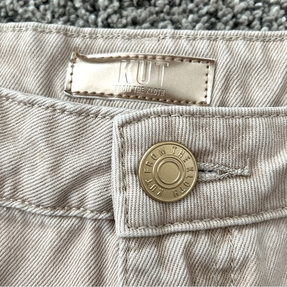 Kut from the Kloth Beige Utility Shorts - Picture 8 of 16